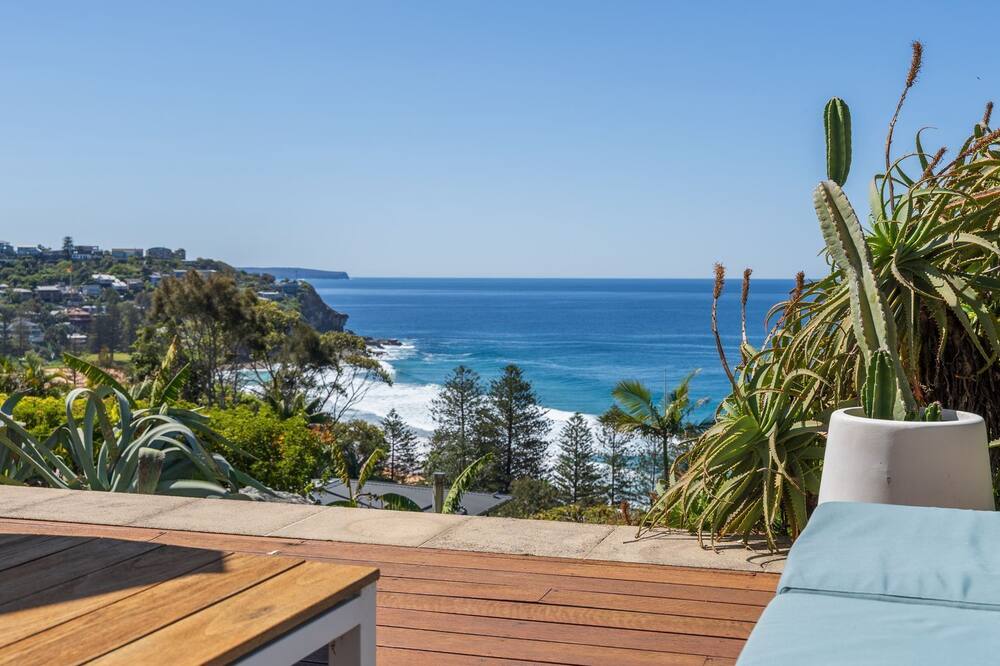 SURFS UP by Palm Beach Holiday Rentals