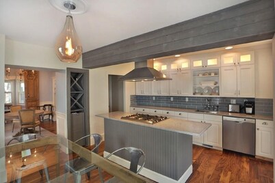 Beautiful 4 Bedroom Home in the Heart of Historic Downtown Newburyport