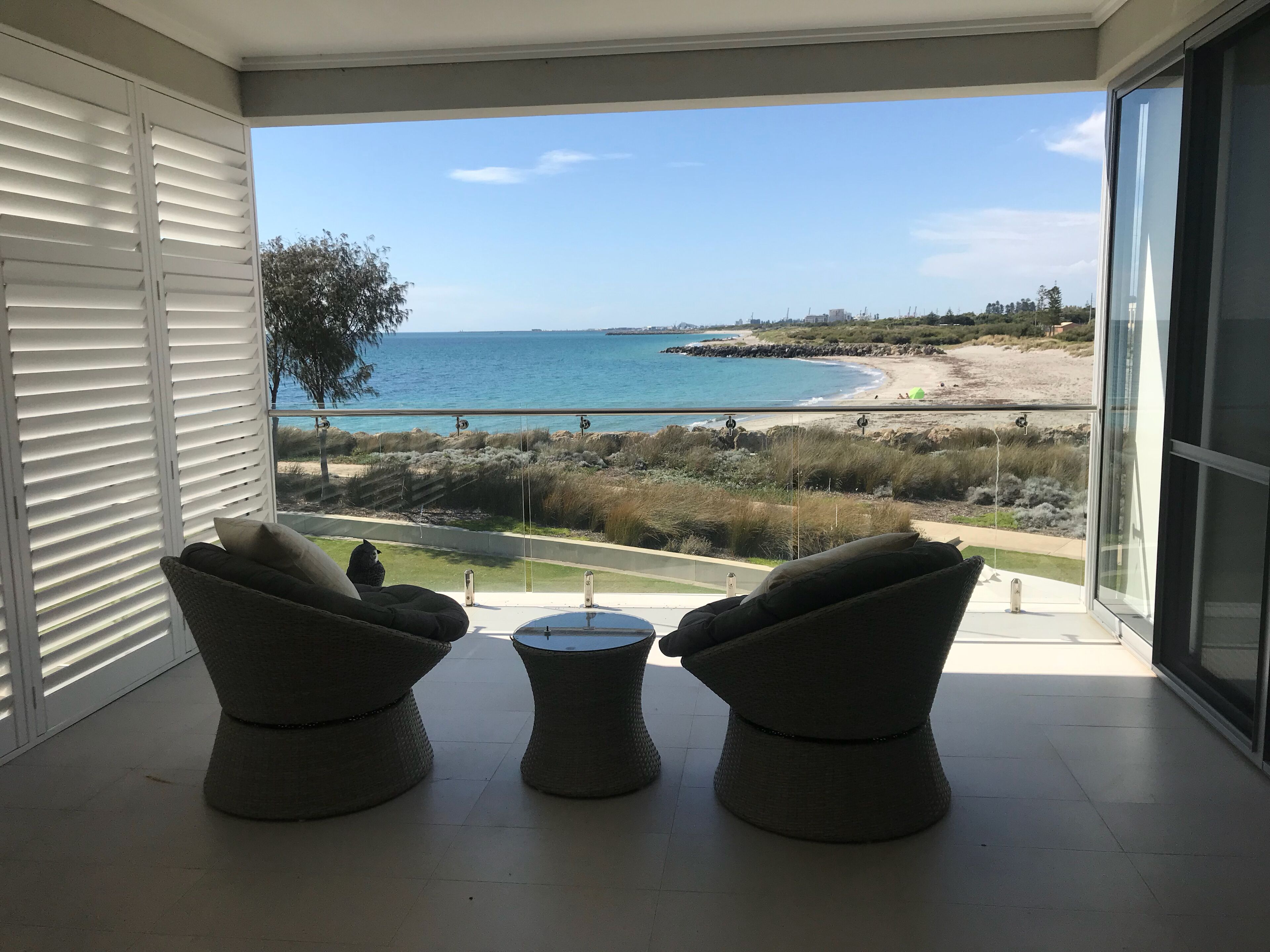  Luxury Beach House - Unique  Absolute Beach Front Paradise - Peaceful Getaway  