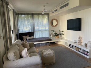 Smart TV y reproductor de DVD 