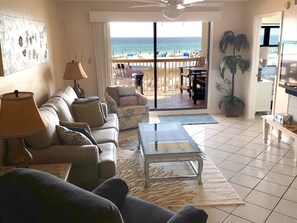 Smart-TV, DVD-spiller og stereoanlegg