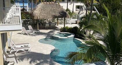 Open Water views, 100' dock Private Pool Ice machine DIRECT ACCESS open water