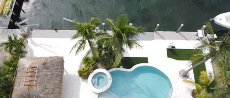 Piscina externa, piscina aquecida