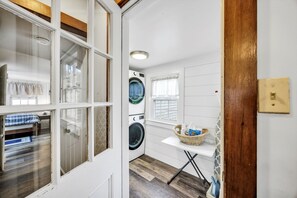 Interior - Dennis Port - 100 feet to Private Beach! (1977) (Dennis Port)