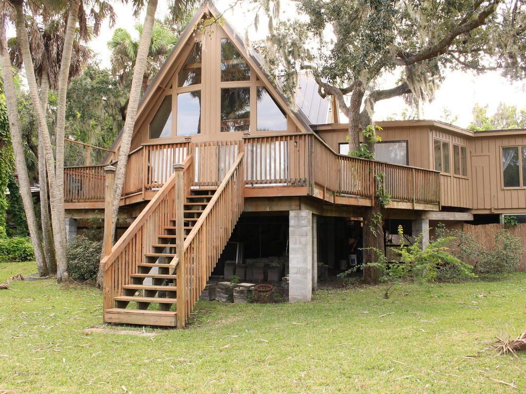 Riverfront Luxury Home & Coastal Cottage with Private Floating Dock