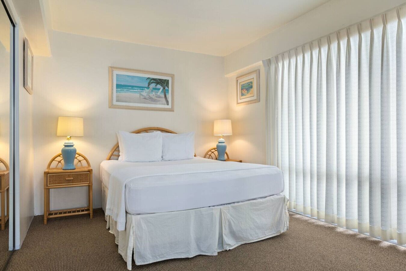 2 bedrooms, iron/ironing board, WiFi