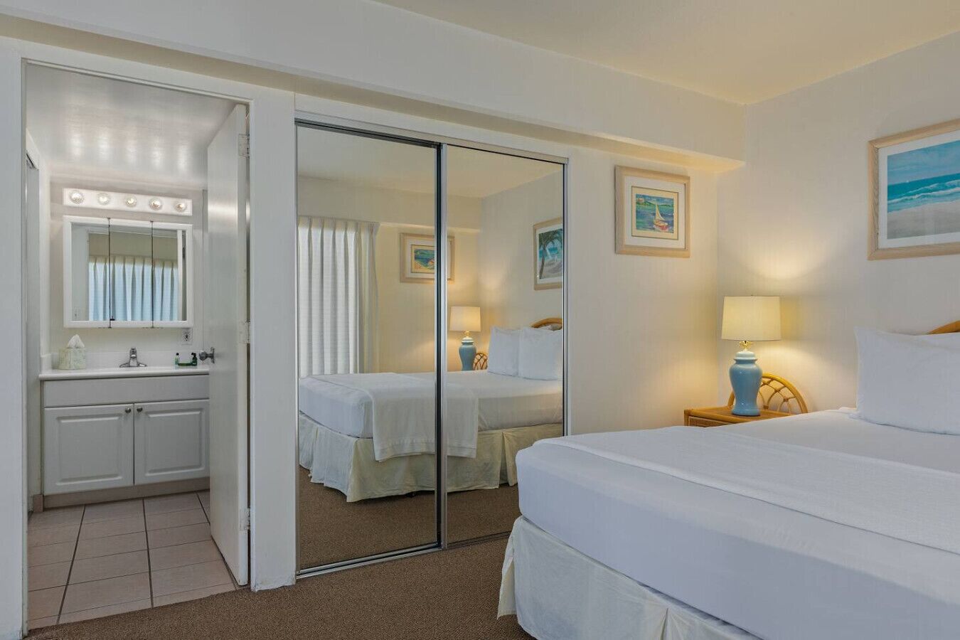 2 bedrooms, iron/ironing board, WiFi