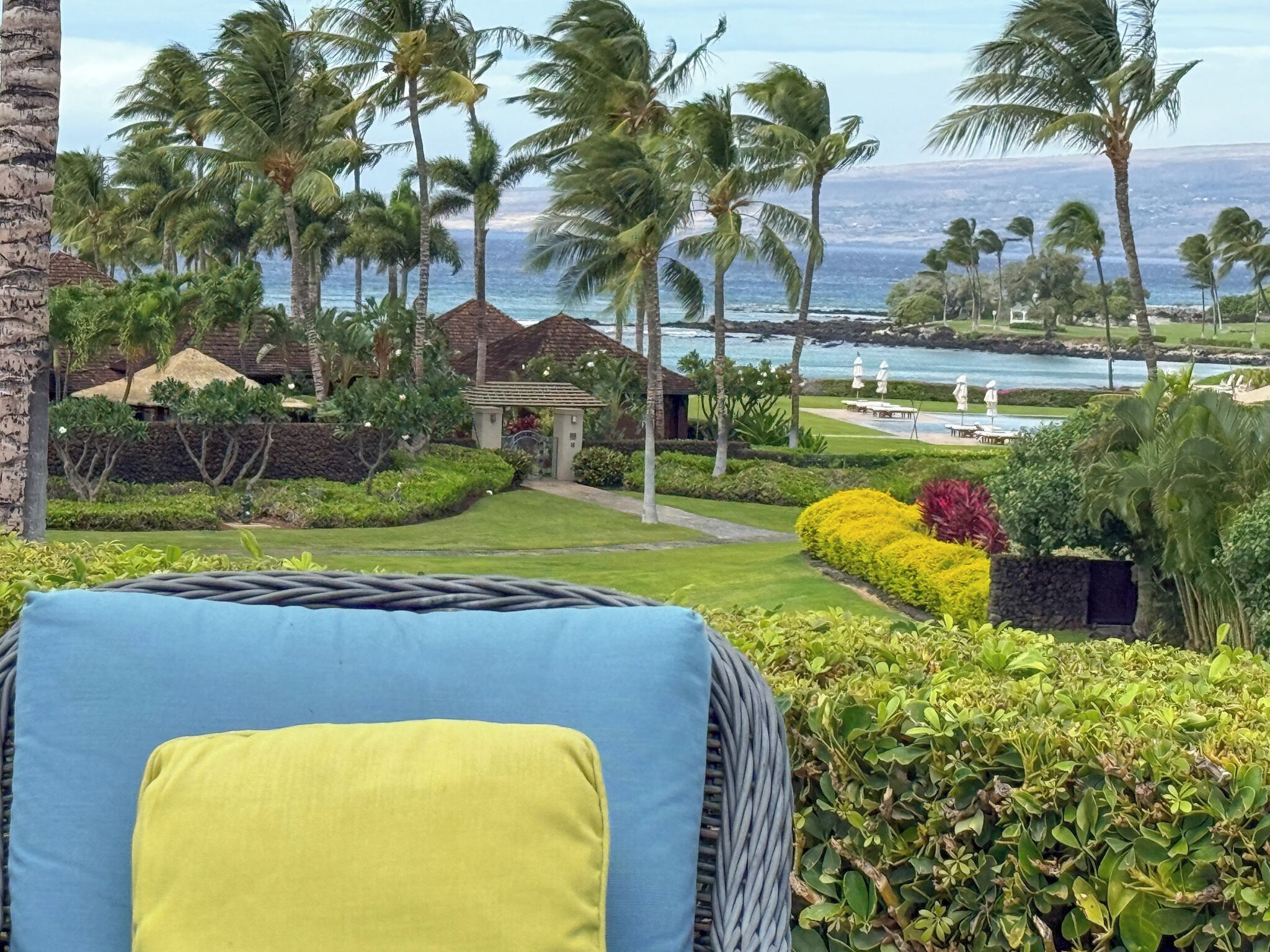 Spacious Ocean View Home. Steps From White Sand Beach. Private pool & spa. - Photo 17