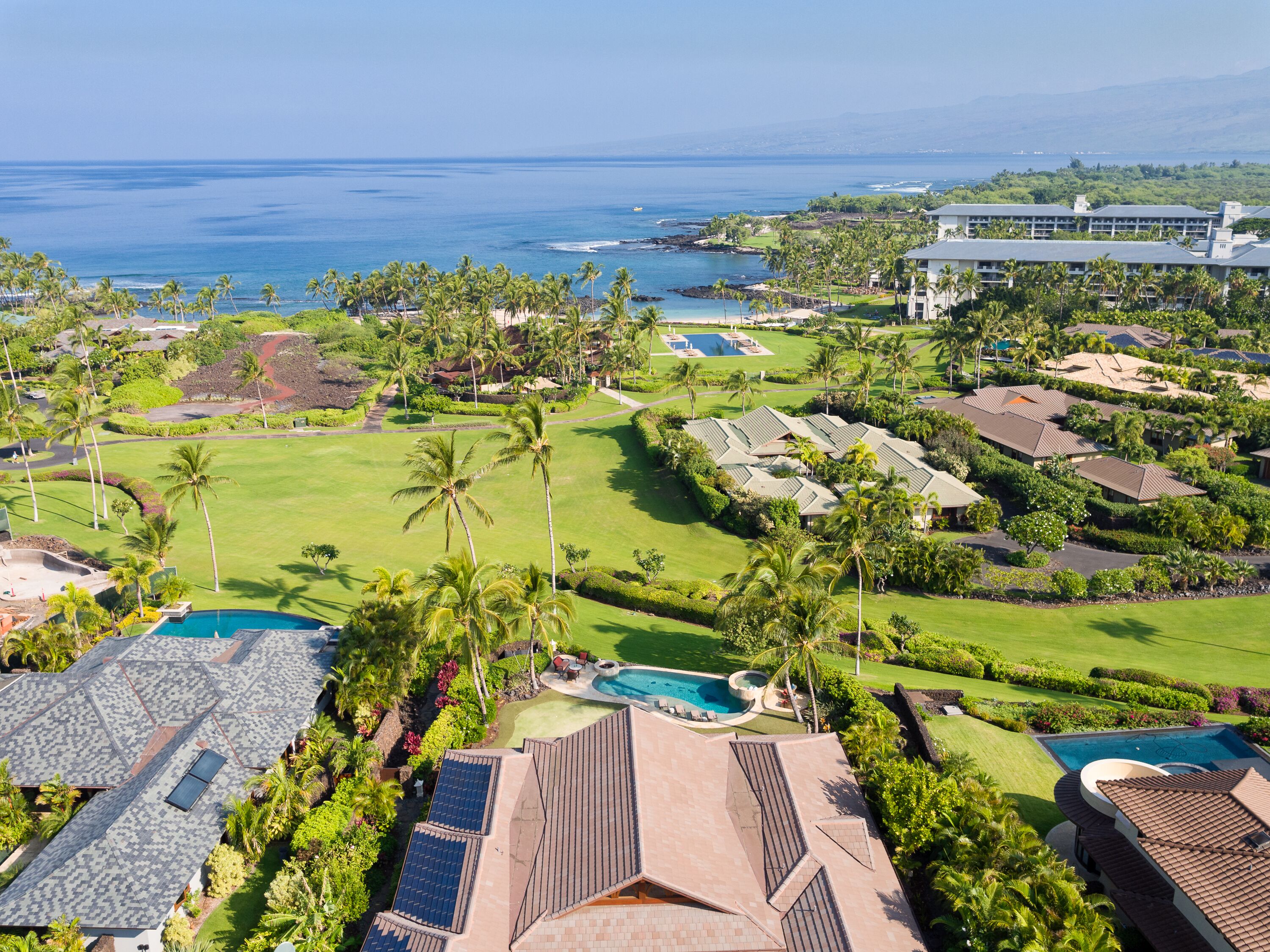 Spacious Ocean View Home. Steps From White Sand Beach. Private pool & spa. - Photo 6