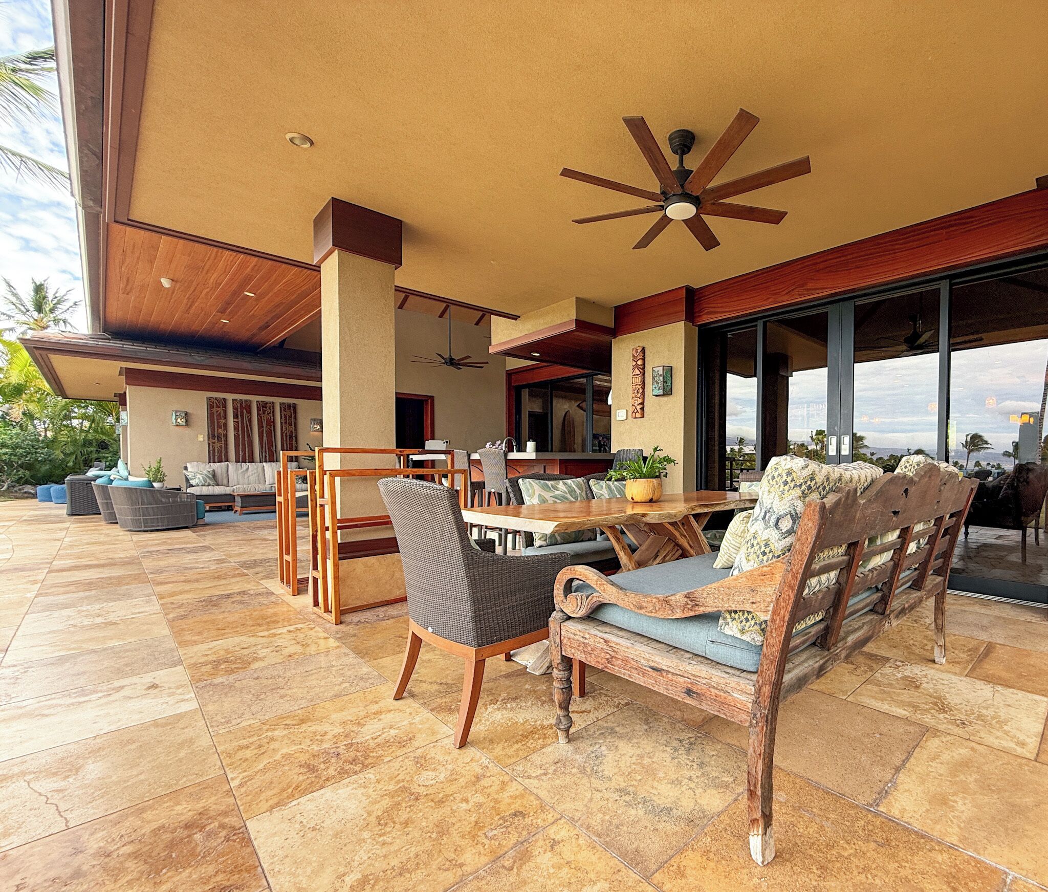 Spacious Ocean View Home. Steps From White Sand Beach. Private pool & spa. - Photo 12