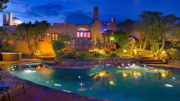 A hotel with a pool, a hot tub, and a gazebo. - The Rass Mandal Residence:  A Unique Oasis for Families, Reunions & Getaways (Santa Fe)