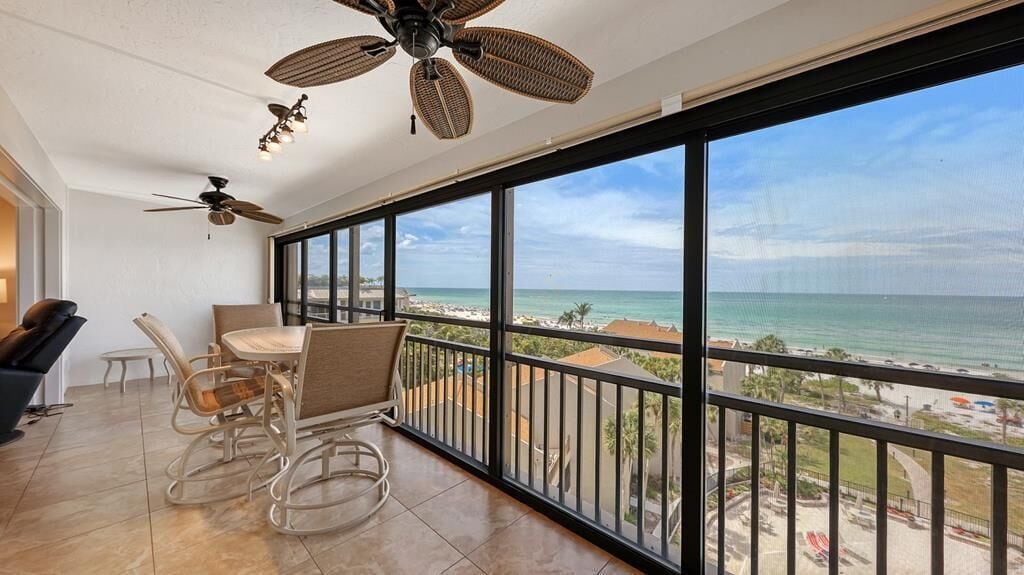Outdoor dining view of vacation home property