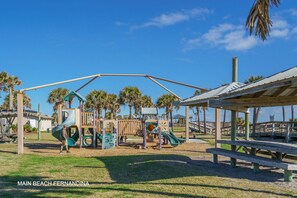 Children’s area - Beautiful views, tortoises, dolphins and more! (Fernandina Beach)