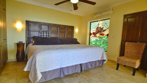 1 bedroom, in-room safe, iron/ironing board, free WiFi
