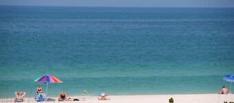 Land's End: Gulf-front Luxury, WIFI, HDTV, Free phone, Beautiful 