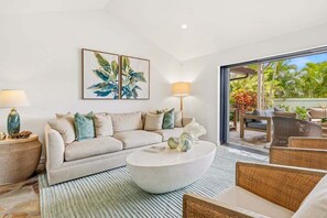 Smart TV, video game console, DVD player, toys - Gorgeous Bayview @ Poipu Kai Luxury Home with Pool, Spa + Air conditioning (KOLOA)