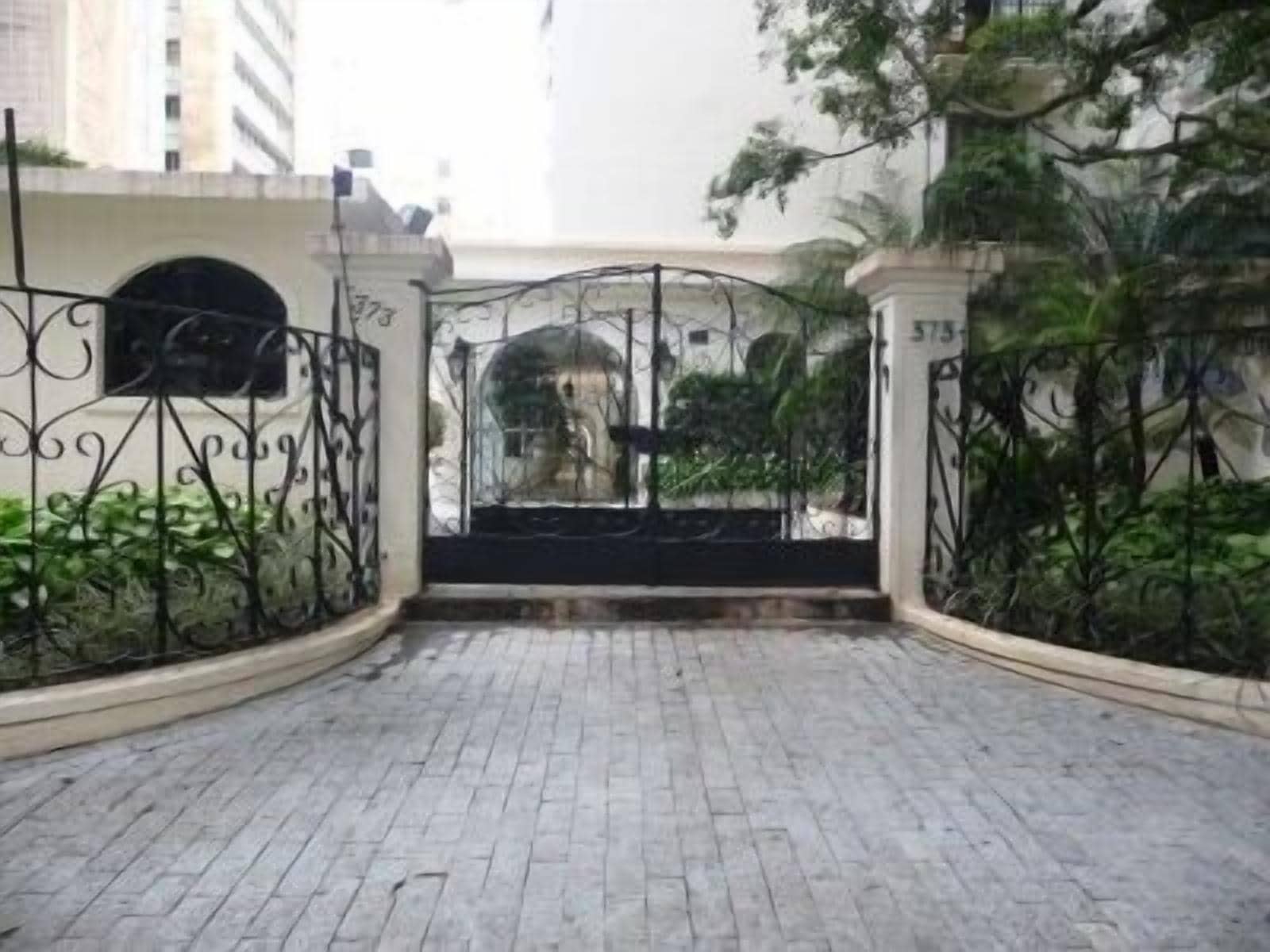 Noble area, Trianon, MASP, Paulista, 2nd Apt next door for 3 people COD 7273838