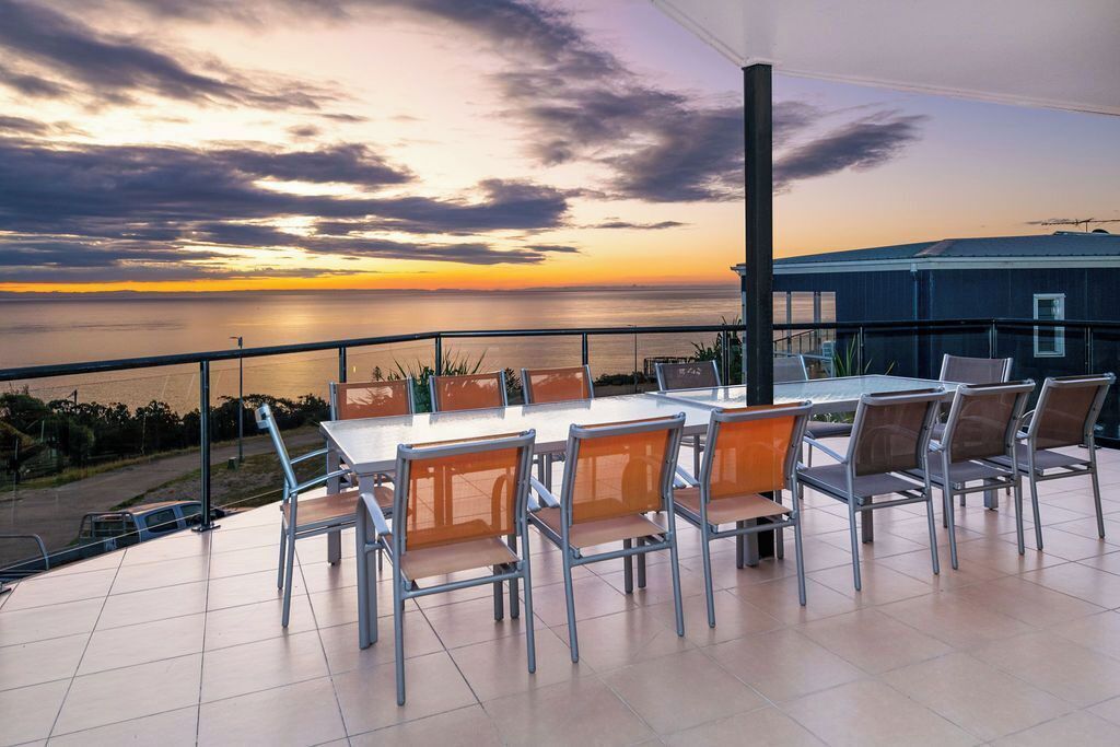 Moreton Mansion Tangalooma Island - Stunning Views of the whole bay! — image 10