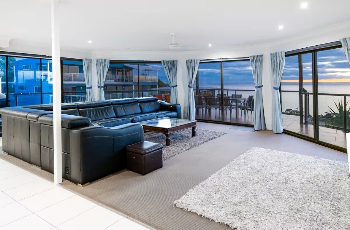 Moreton Mansion Tangalooma Island - Stunning Views of the whole bay! — image 11