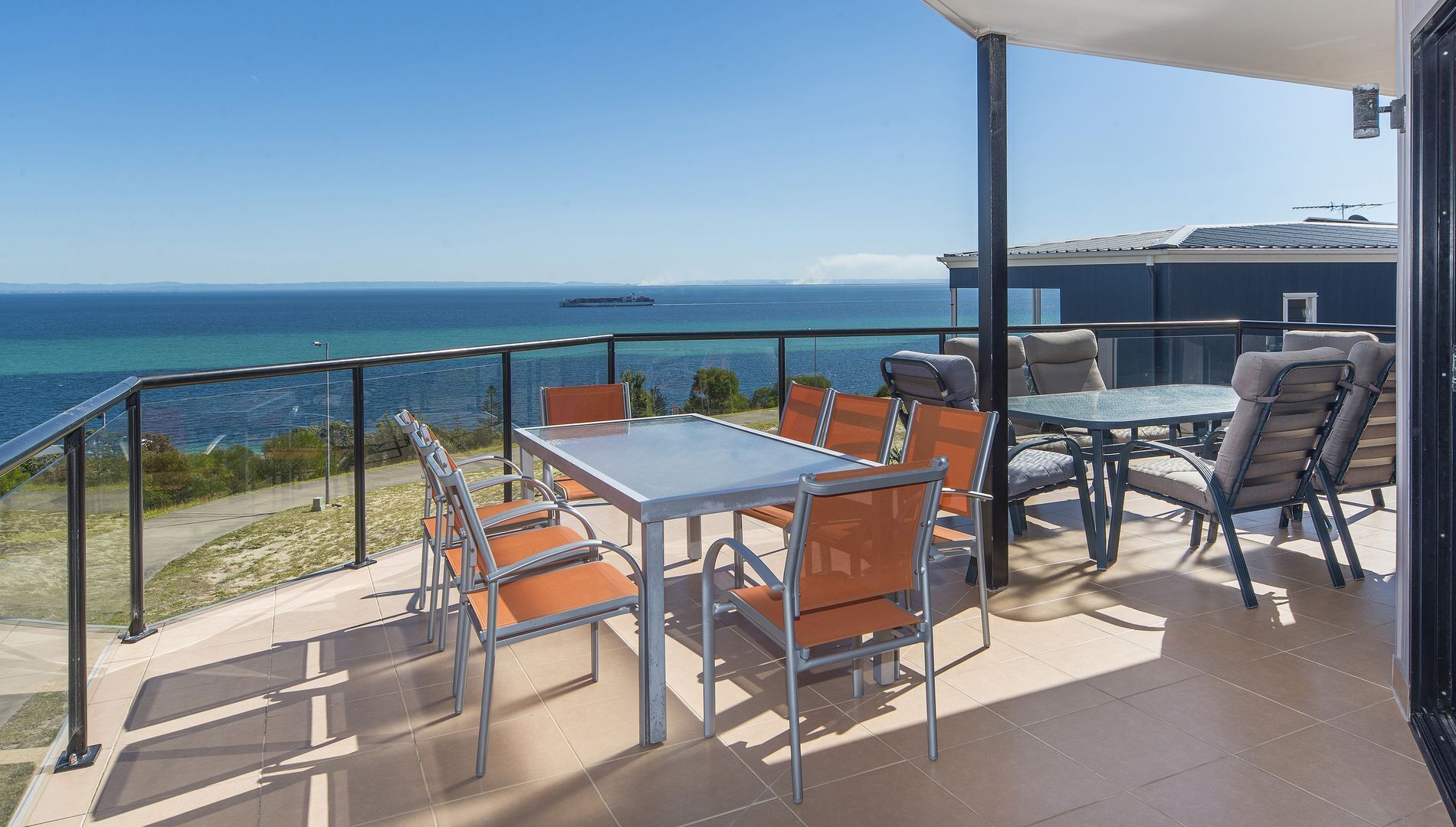 Moreton Mansion Tangalooma Island - Stunning Views of the whole bay! — image 9