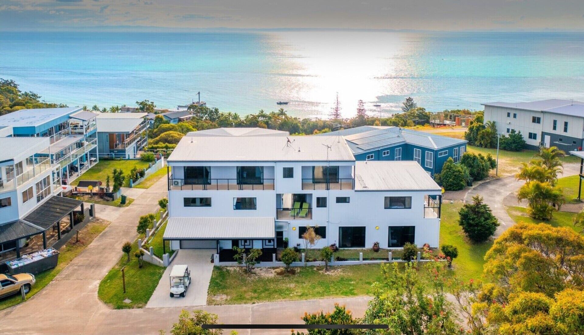 Moreton Mansion Tangalooma Island - Stunning Views of the whole bay! — image 4