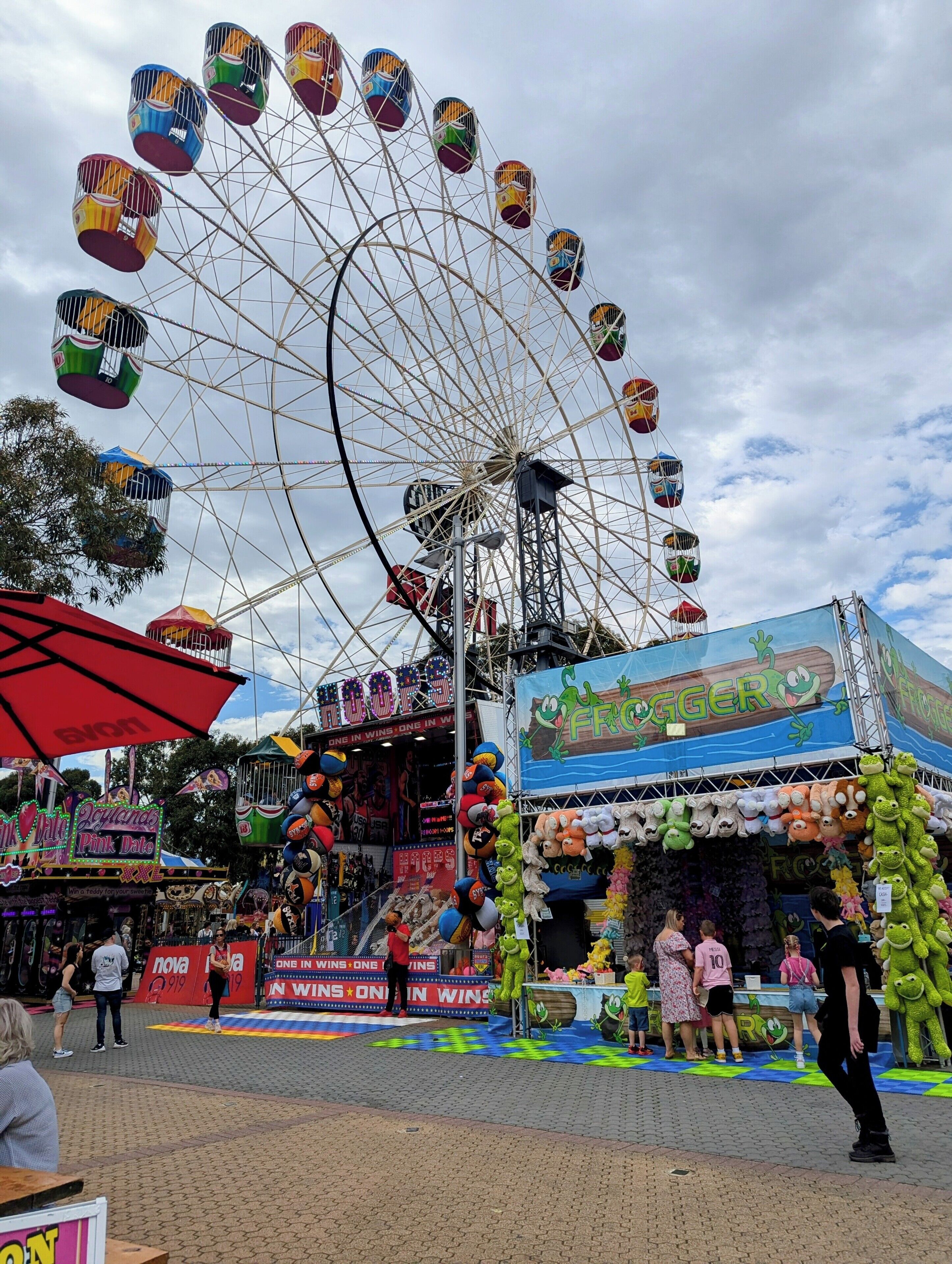 Just Right @ Hyde Park - Between Prestige & Boho — image 9