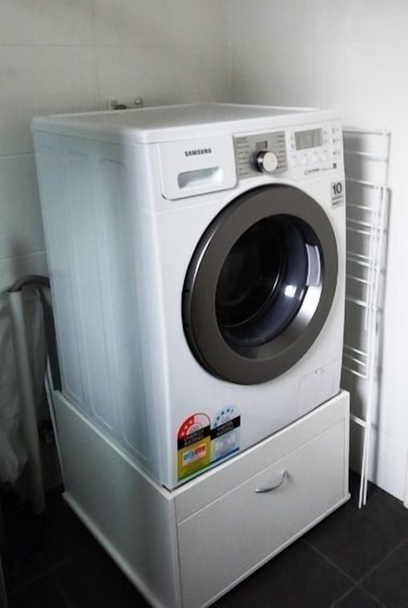 Just Right @ Hyde Park - Between Prestige & Boho — image 14