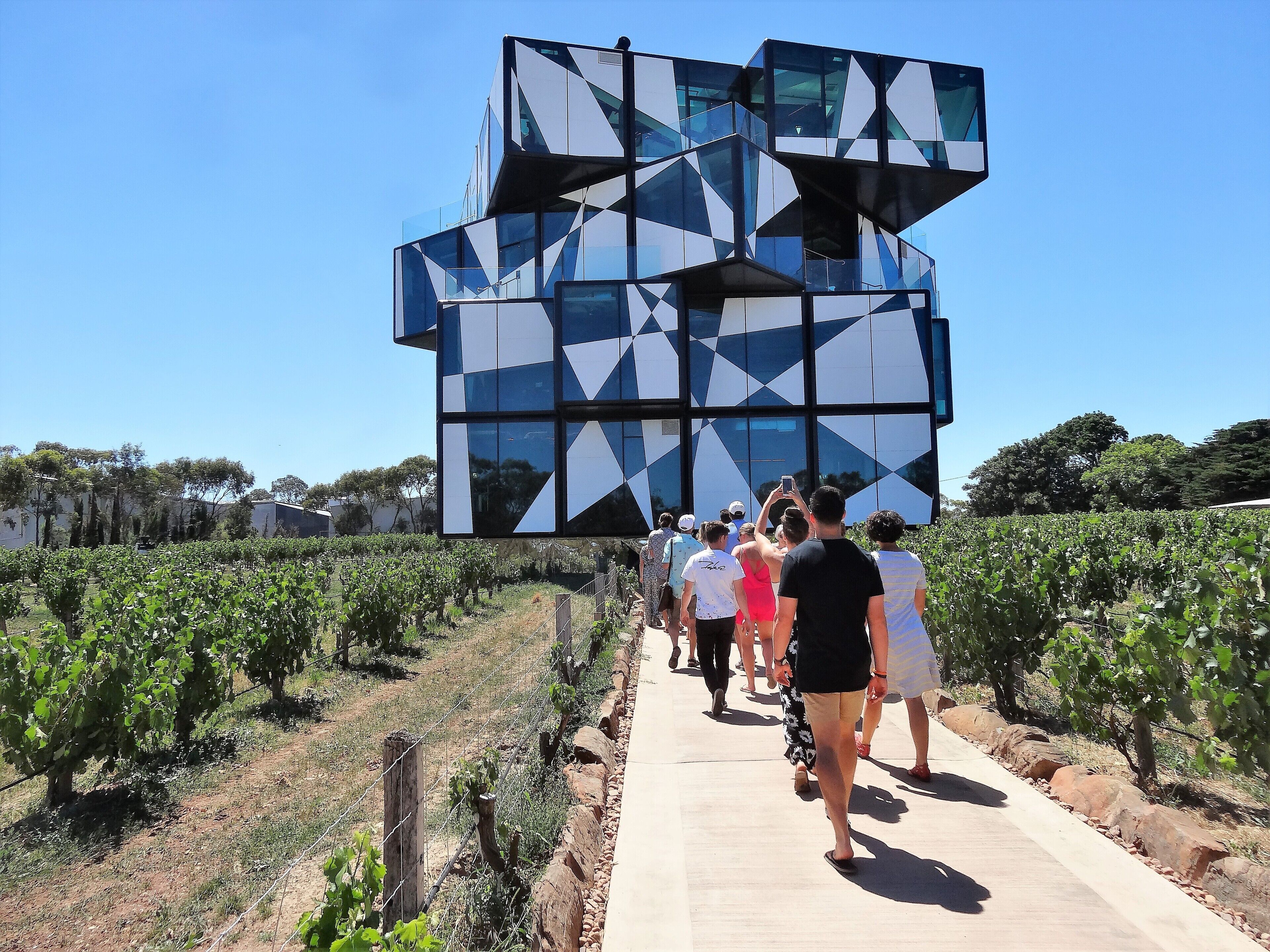 Just Right @ Hyde Park - Between Prestige & Boho — image 26