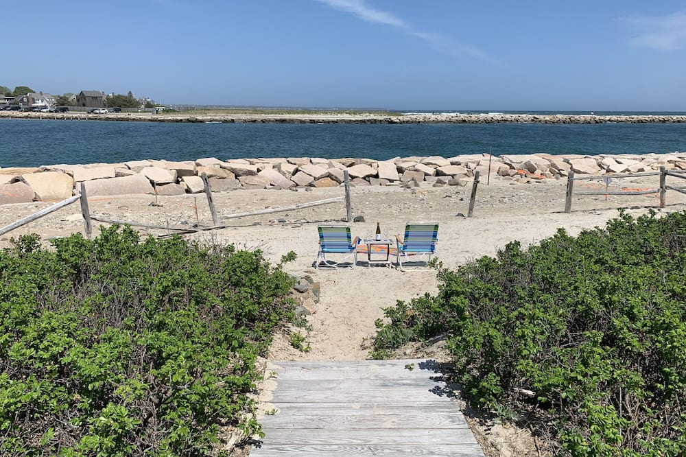 Wells Beach - Beach Front acre of dune, 3 bdrms, 2.5baths, AC/Heat