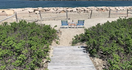 Wells Beach - Beach Front acre of dune, 3 bdrms, 2.5baths, AC/Heat