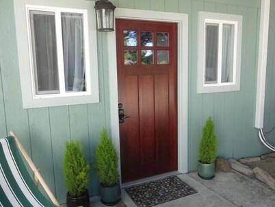 Cypress Row Vacation Suite in Beautiful Bandon, Oregon