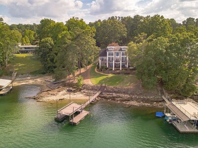 Perfect for large groups. Sits on water's edge.