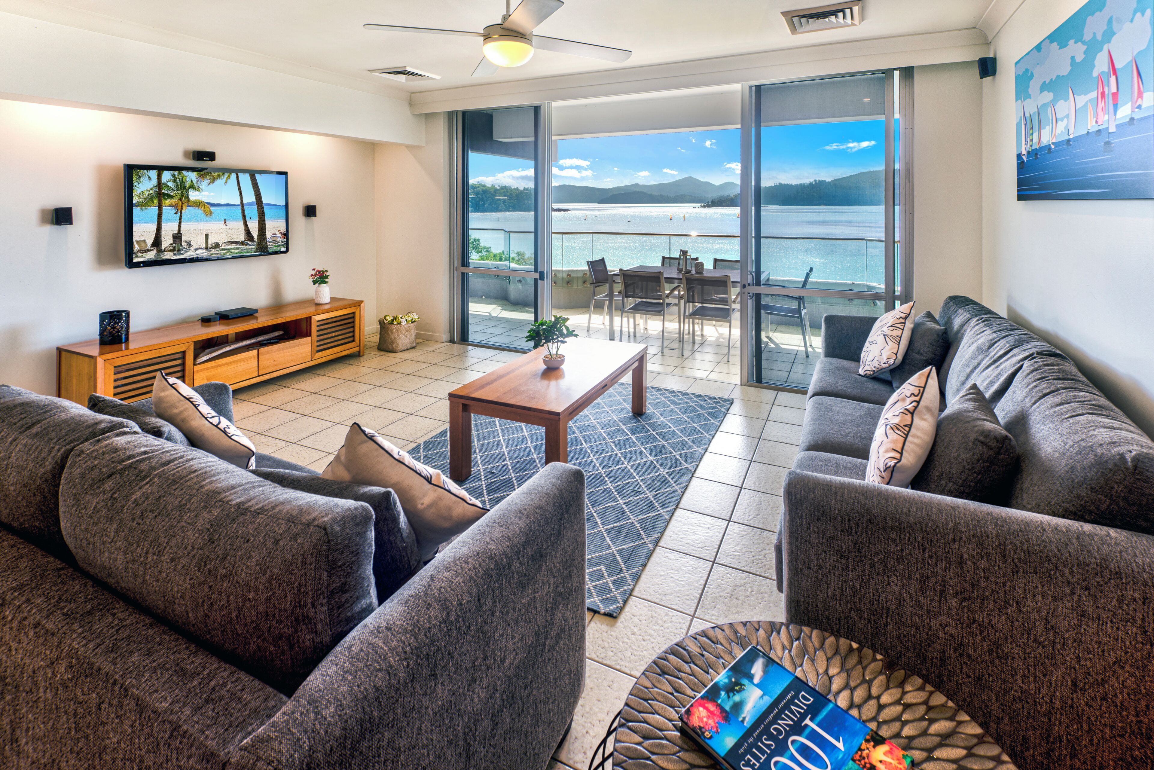 Frangipani 201 - 2 bedroom, buggy included - Hamilton Island