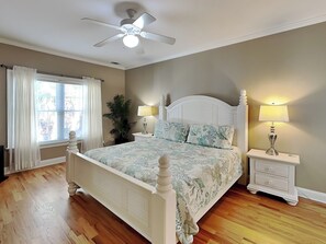 5 habitaciones, tabla de planchar con plancha, internet y ropa de cama 