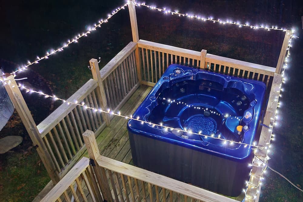 Poconos Vacation House, Hot Tub, Private Pool, Kalahari/ Camelback