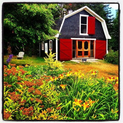 Potter's Cottage in Lovely Margaree Valley