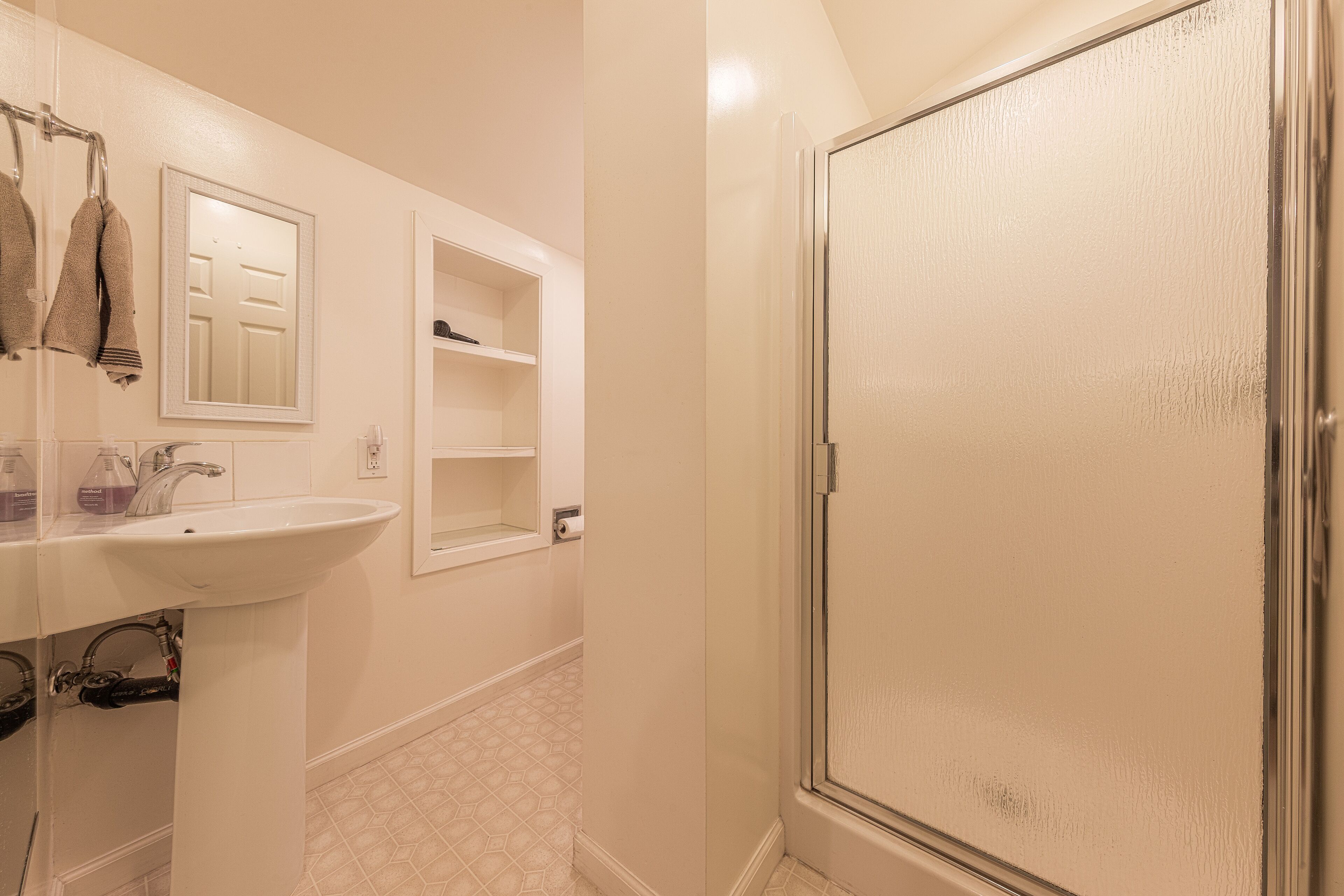 Turtle Bay Luxury 2 Bedroom. Upper Floor with Upgrades.   90\/TVU-0512 - Photo 22