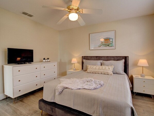 5 bedrooms, iron/ironing board, travel crib, free WiFi