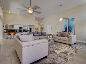 Smart TV, video games