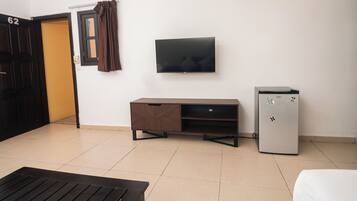 Comfort tweepersoonskamer | Verduisterende gordijnen, geluiddichte muren, gratis wifi, beddengoed