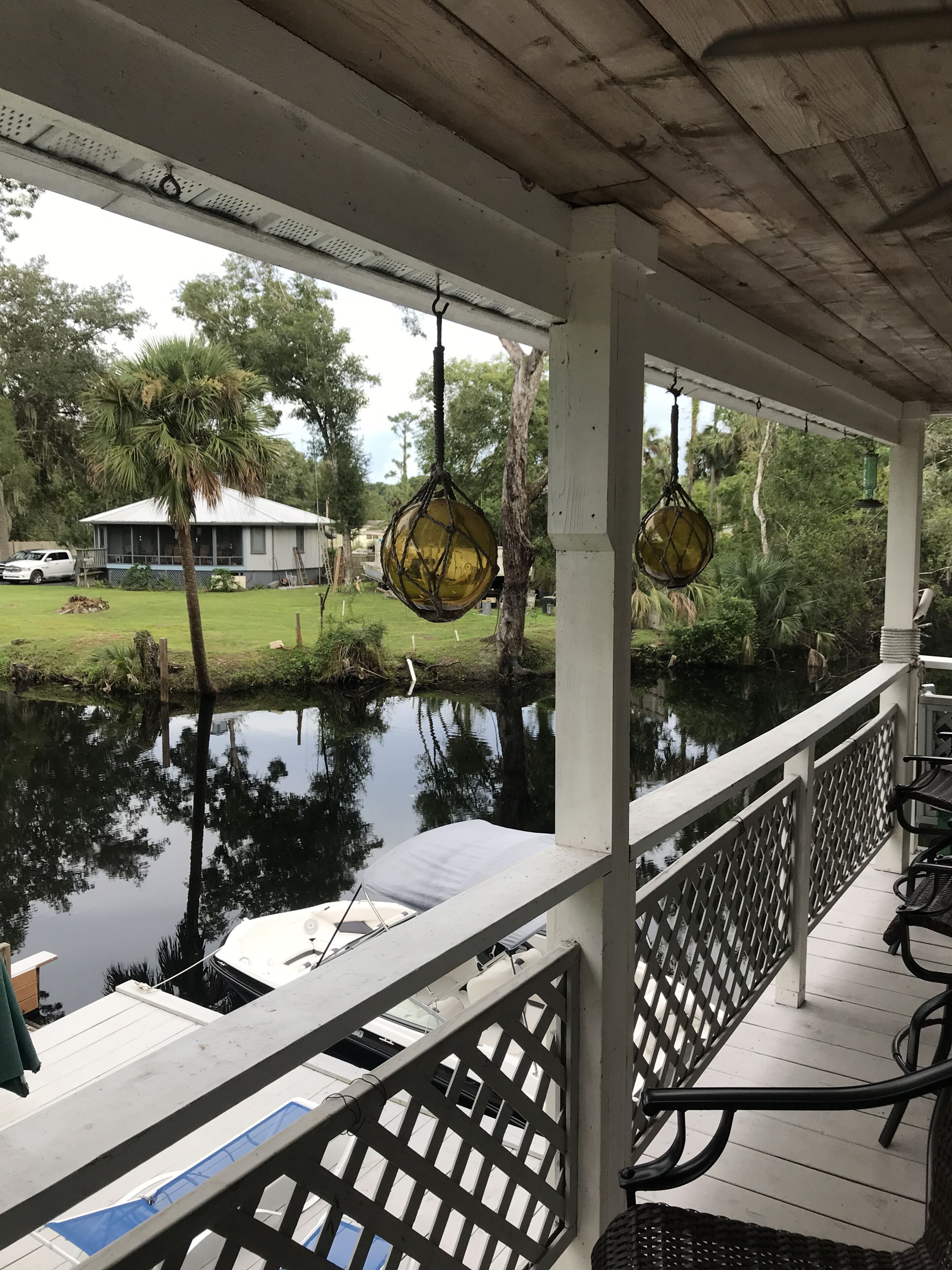 Pirate's Cove Astor - River Retreat