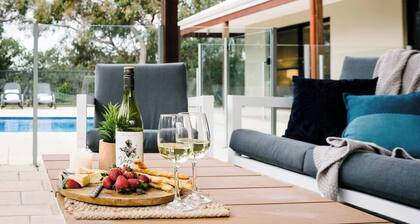 Blue Wren Secluded Bushland Retreat with Pool