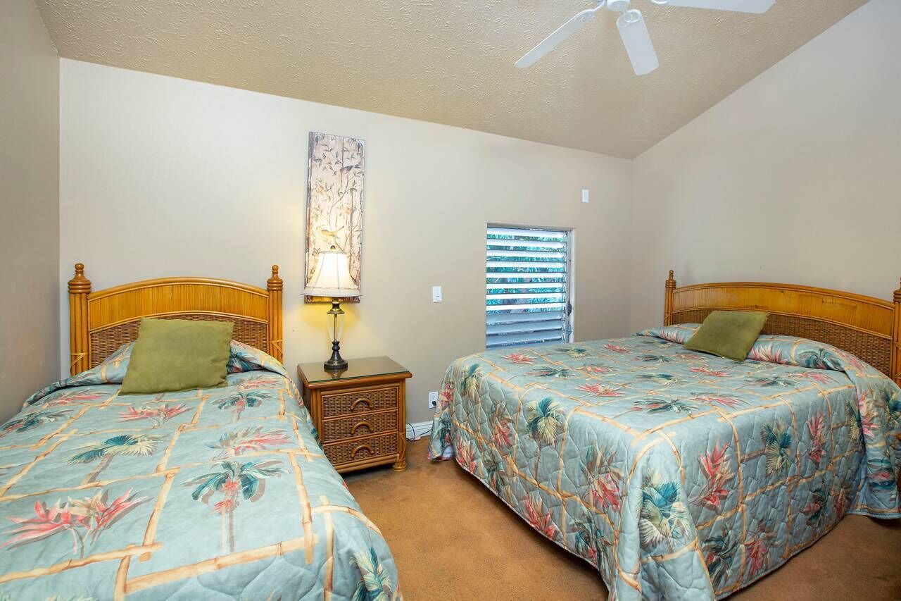 2 bedrooms, desk, iron/ironing board, travel crib