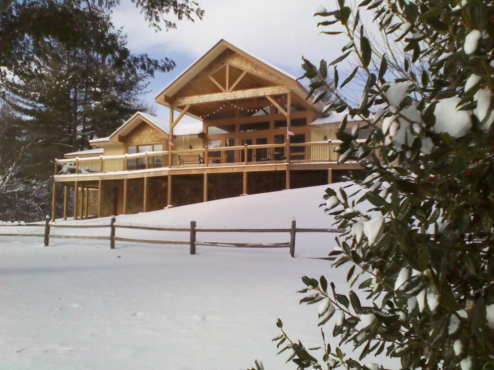 Newly remodeled home on Georgia's highest golf course. Onsite Level 2 EV Charger