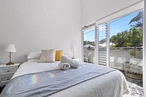 2 bedrooms