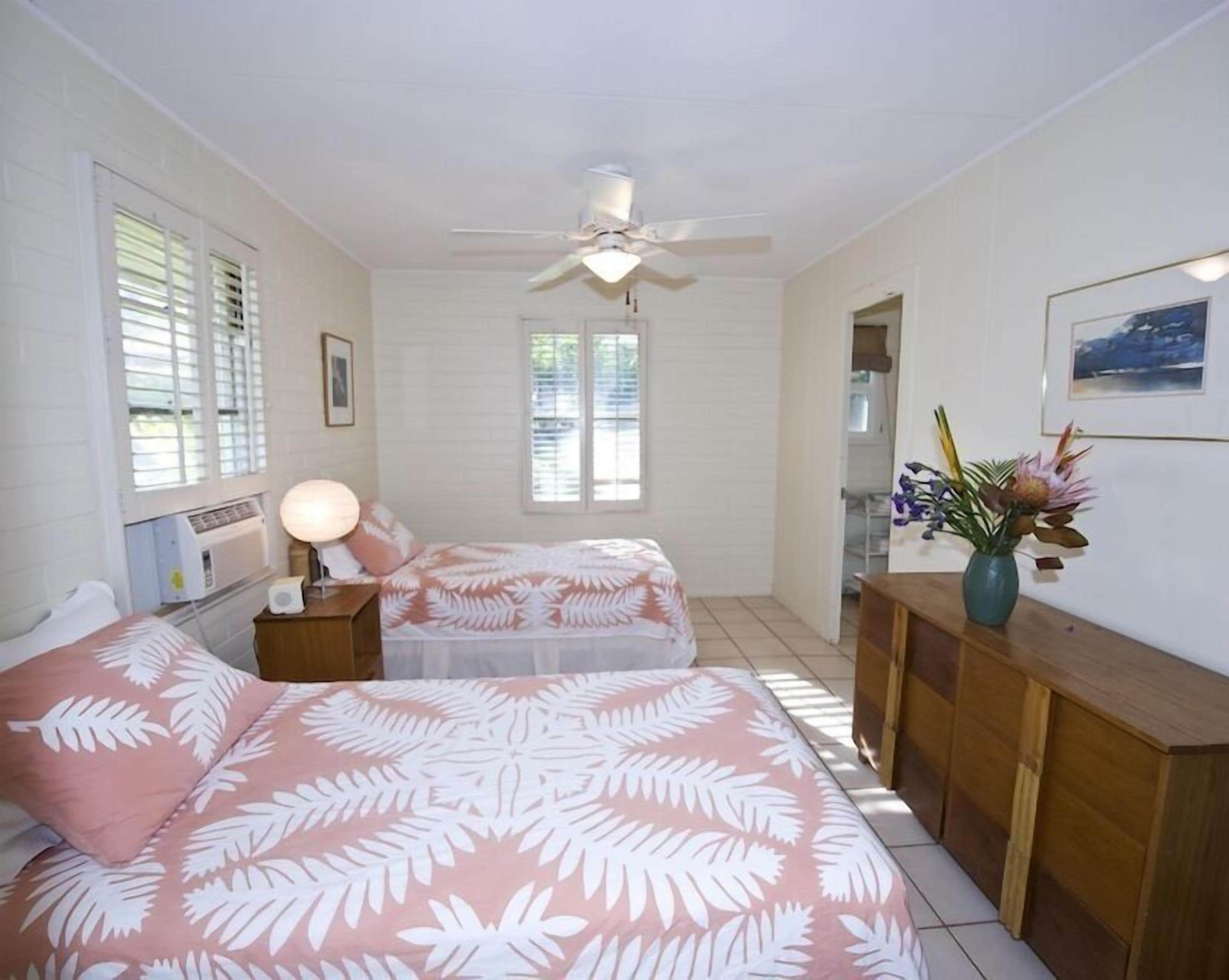 4 bedrooms, in-room safe, iron/ironing board, travel crib