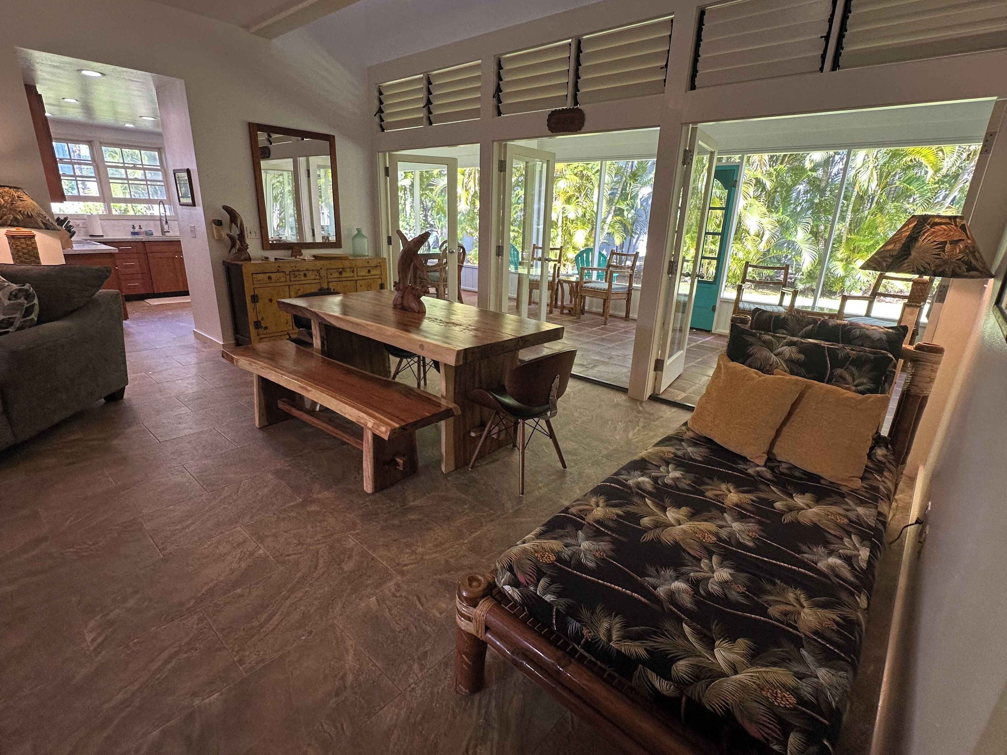 Affordable Luxury in tranquil setting. Walk to beaches, pool, tennis & dining.  - Photo 17