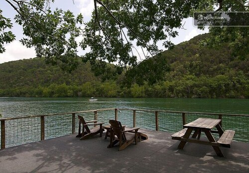 Lake Austin Waterfront Retreat - poreallas, SUP, WiFi, koirat kunnossa