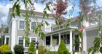Historic Sea Captains Home Downtown Mystic, kävele kaikkialla!