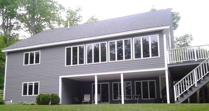 Elegant, spacious 5 bedroom home on Molasses Pond